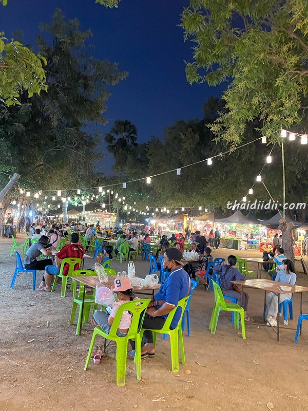 スコータイのお祭りの屋台